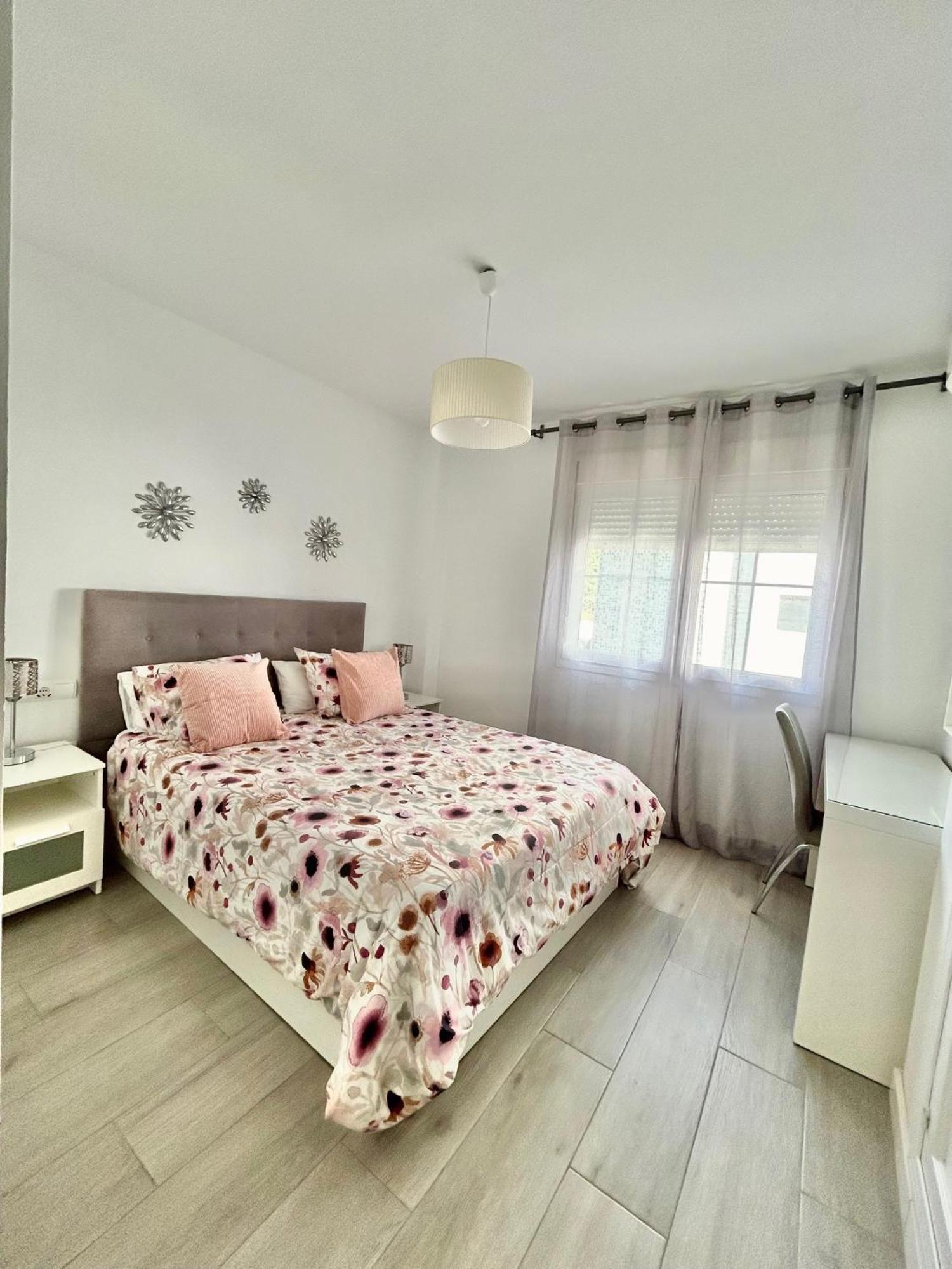 Tulipanes Benalmadena - Parking Privado Daire Dış mekan fotoğraf
